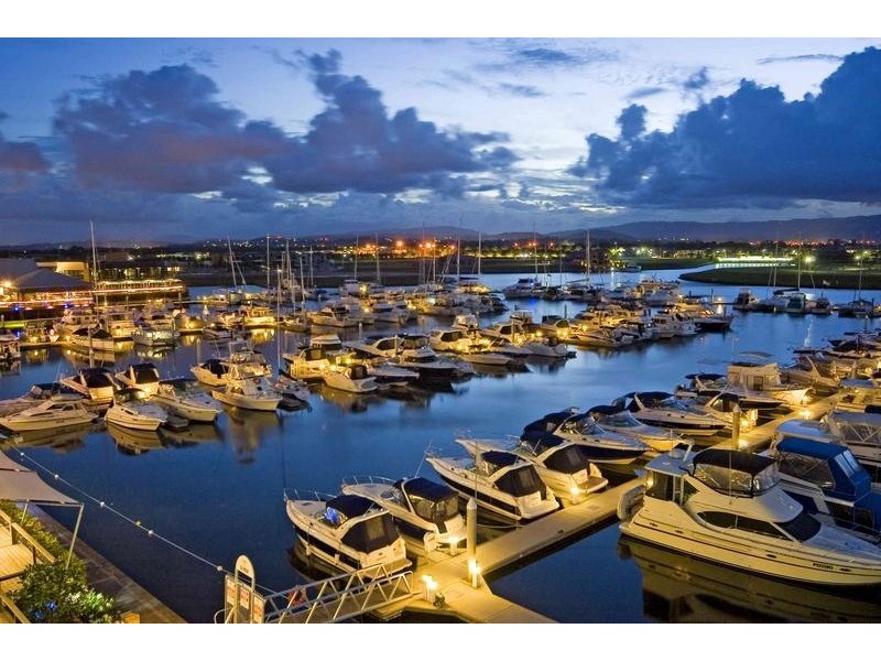 1793 4 Stillwater. Rialto Quay Drive, Hope Island QLD 4212