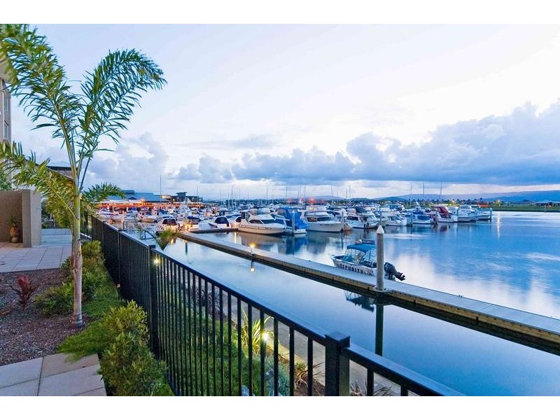1793 4 Stillwater. Rialto Quay Drive, Hope Island QLD 4212