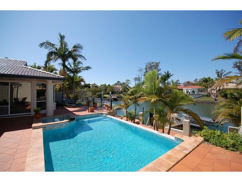 7306 Bayside Close, Sanctuary Cove QLD 4212