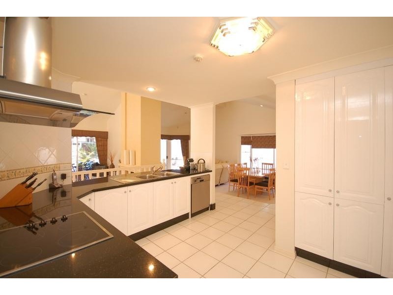 7306 Bayside Close, Sanctuary Cove QLD 4212