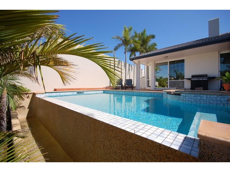 7306 Bayside Close, Sanctuary Cove QLD 4212