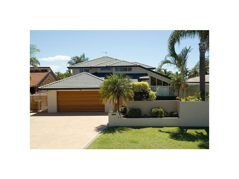 32 Kincardine Drive, Benowa QLD 4217