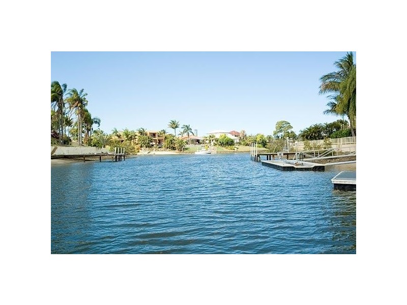 32 Kincardine Drive, Benowa QLD 4217