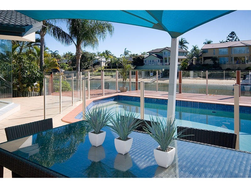 32 Kincardine Drive, Benowa QLD 4217