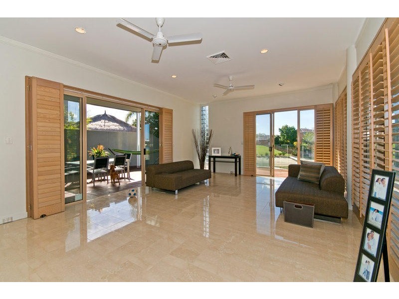 Sorrento QLD 4217