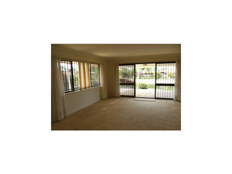 Broadbeach Waters QLD 4218