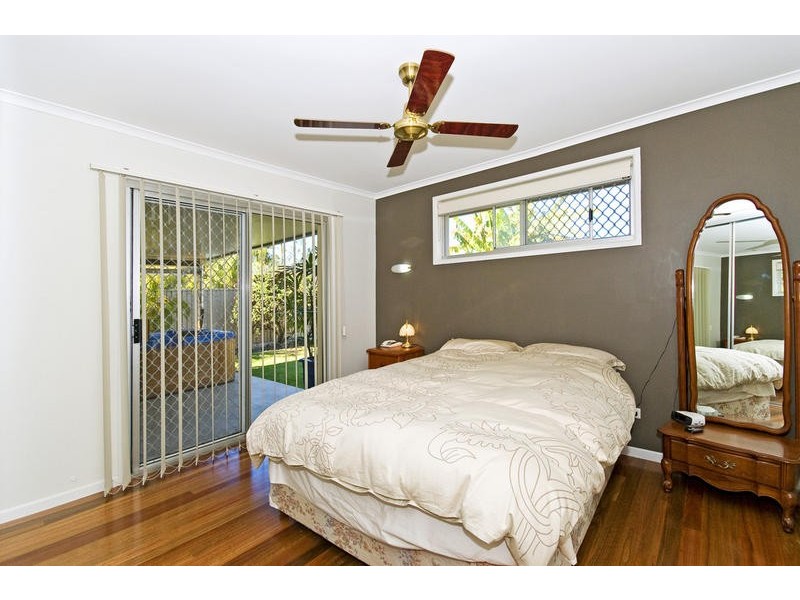Broadbeach Waters QLD 4218