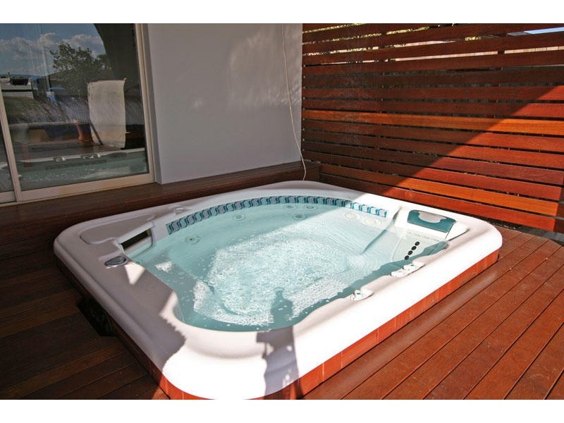 Biggera Waters QLD 4216