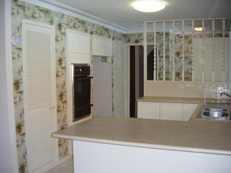 18 Bermuda Street, Broadbeach Waters QLD 4218