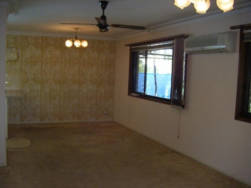 18 Bermuda Street, Broadbeach Waters QLD 4218