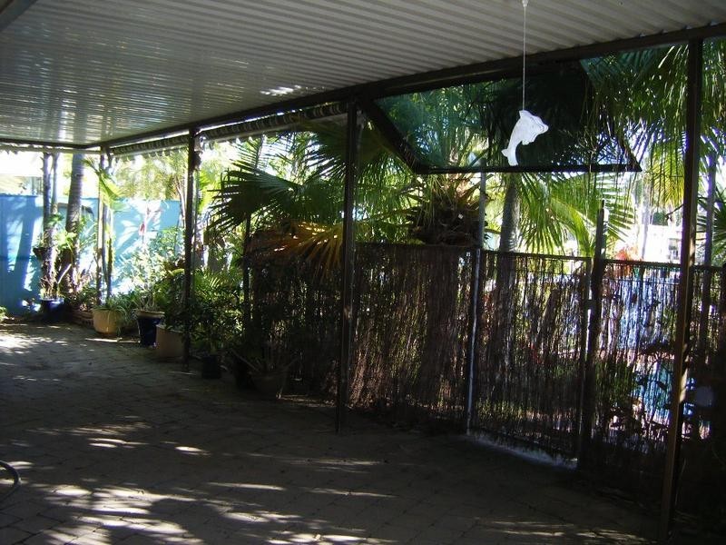 18 Bermuda Street, Broadbeach Waters QLD 4218