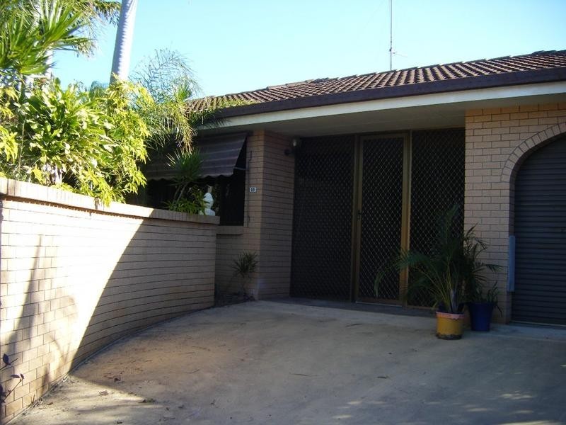 18 Bermuda Street, Broadbeach Waters QLD 4218