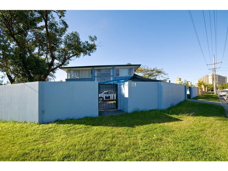 Broadbeach Waters QLD 4218