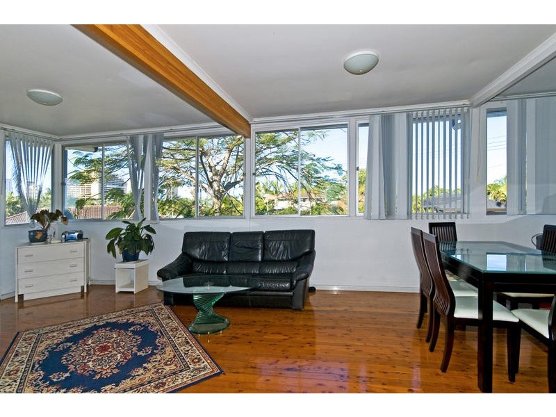 Broadbeach Waters QLD 4218