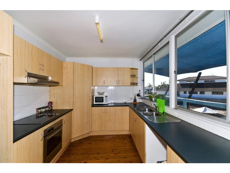 Broadbeach Waters QLD 4218
