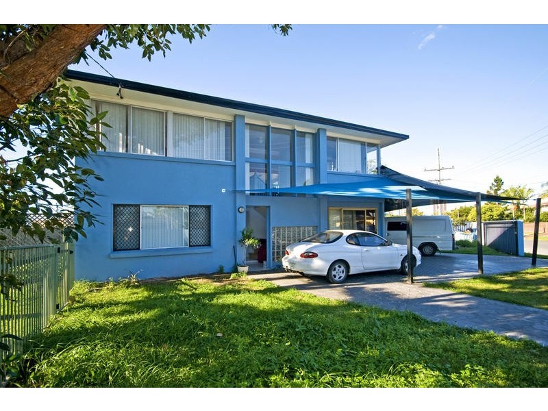 Broadbeach Waters QLD 4218