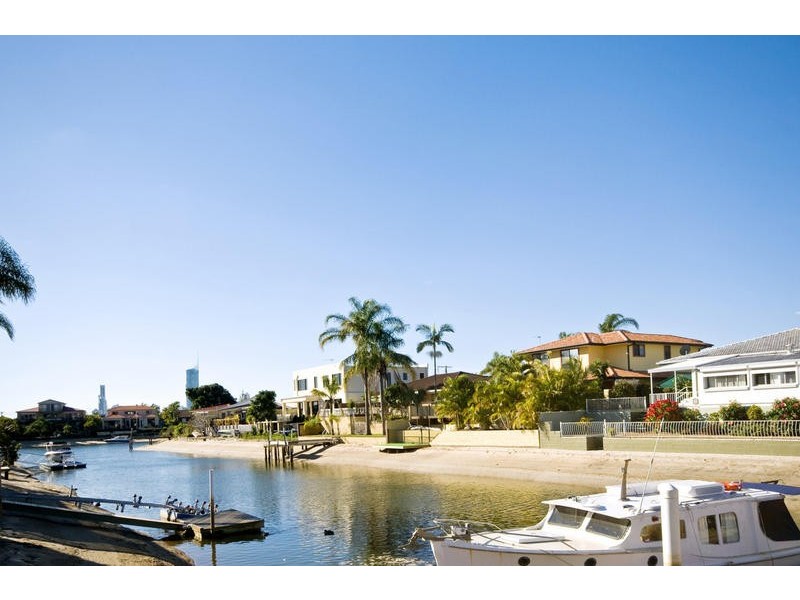 Broadbeach Waters QLD 4218