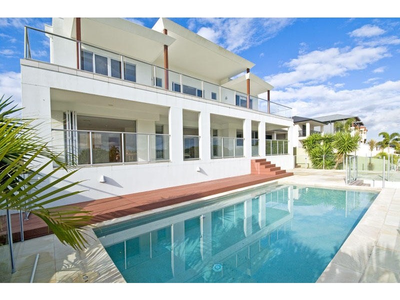 97 Sir Bruce Small Boulevard, Benowa QLD 4217