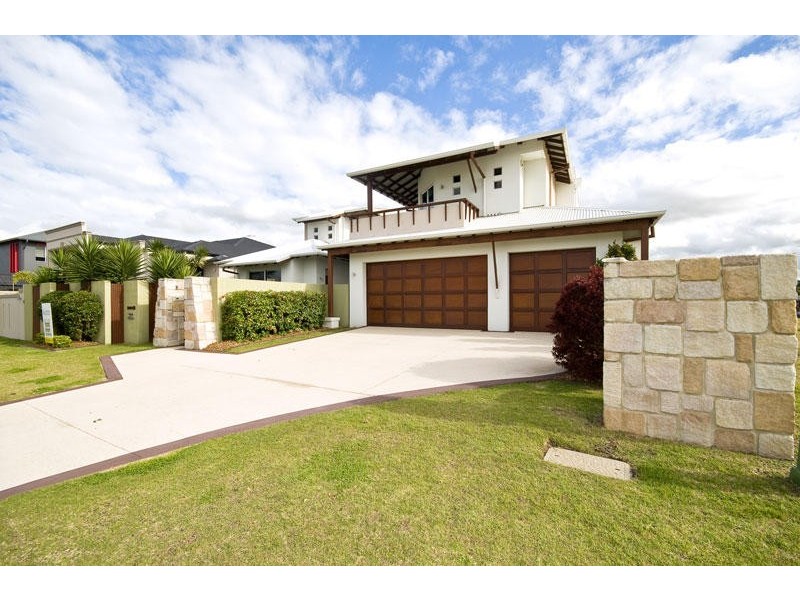 97 Sir Bruce Small Boulevard, Benowa QLD 4217