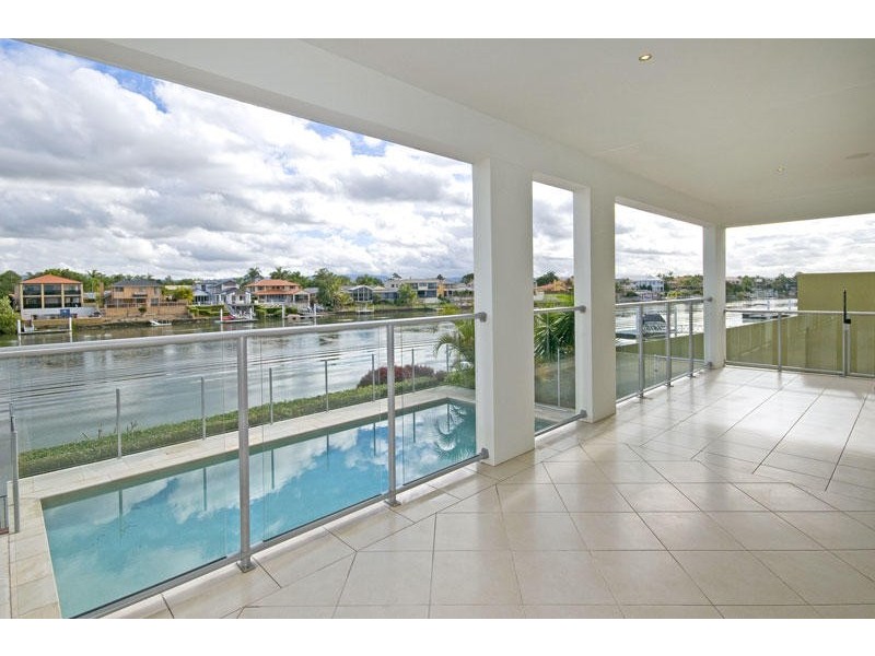 97 Sir Bruce Small Boulevard, Benowa QLD 4217