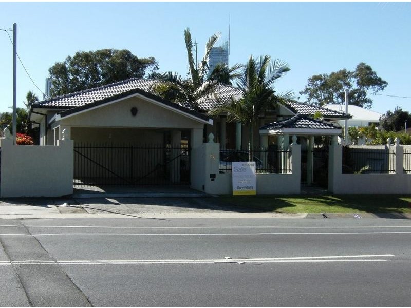 Broadbeach Waters QLD 4218