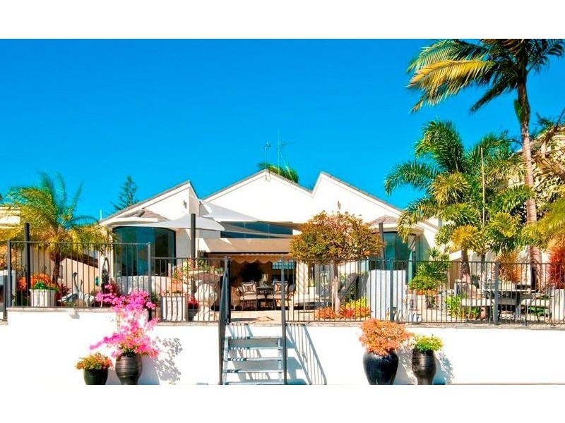 Chevron Island QLD 4217