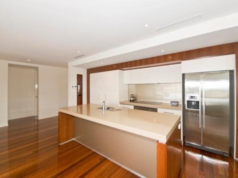 2 The Cape.Varsity Parade, Varsity Lakes QLD 4227