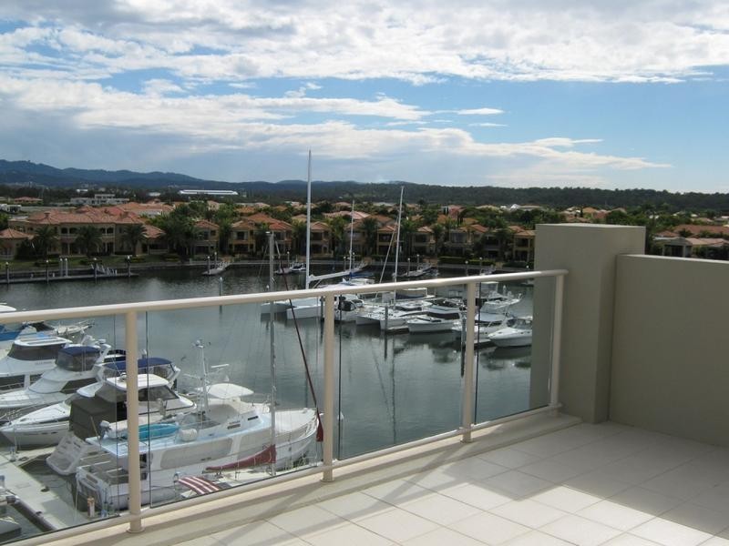 Hope Island QLD 4212