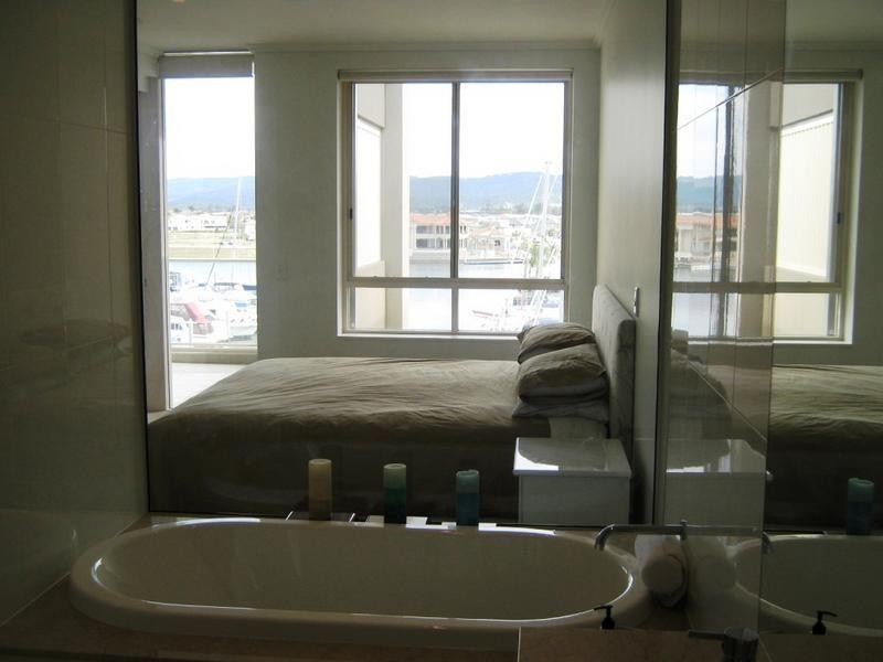 Hope Island QLD 4212