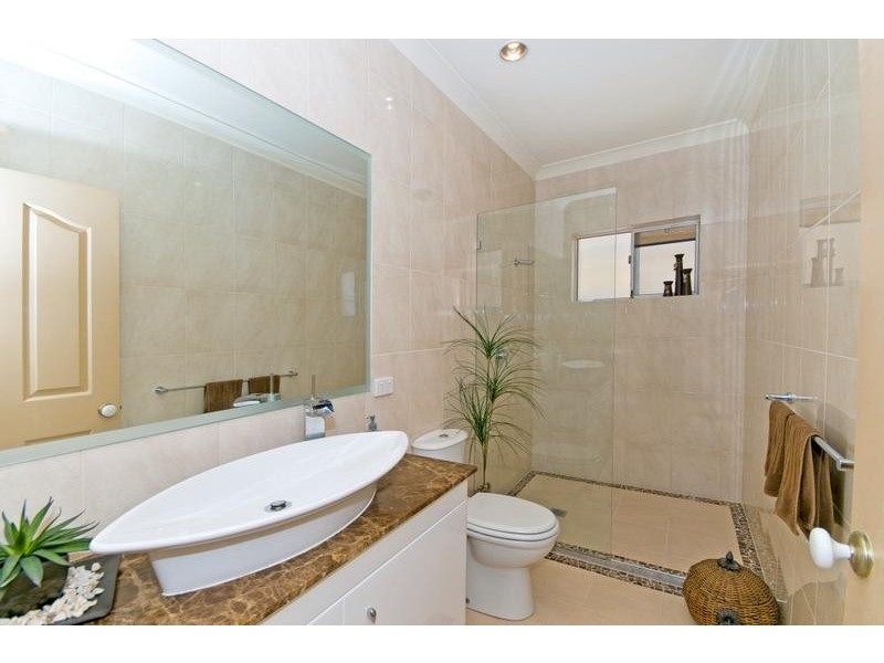 Benowa QLD 4217