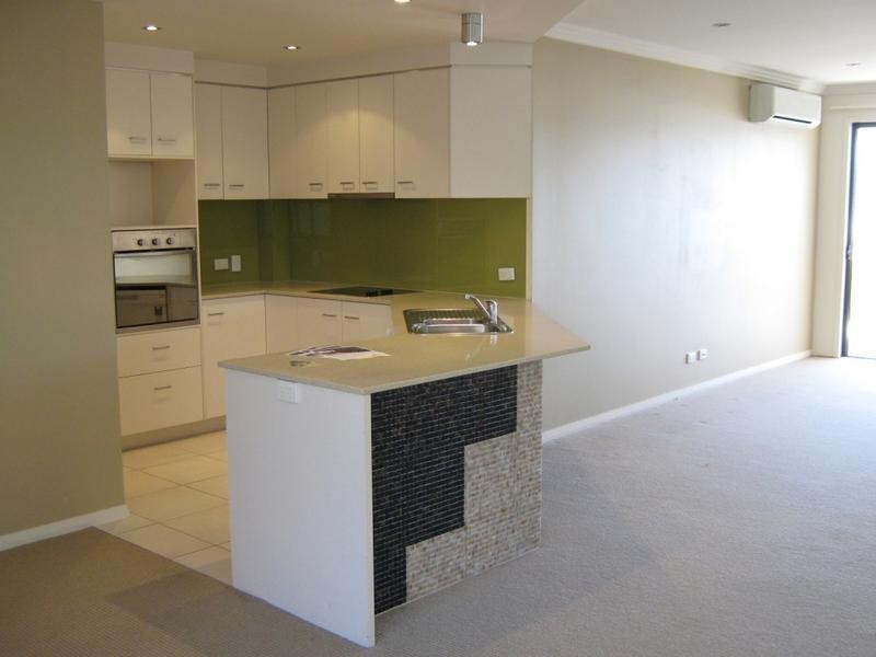 29 Market Square. 201 Varsity Parade, Varsity Lakes QLD 4227