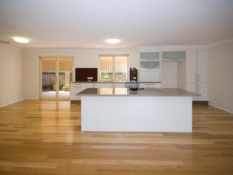 1 Medland Court, Sorrento QLD 4217
