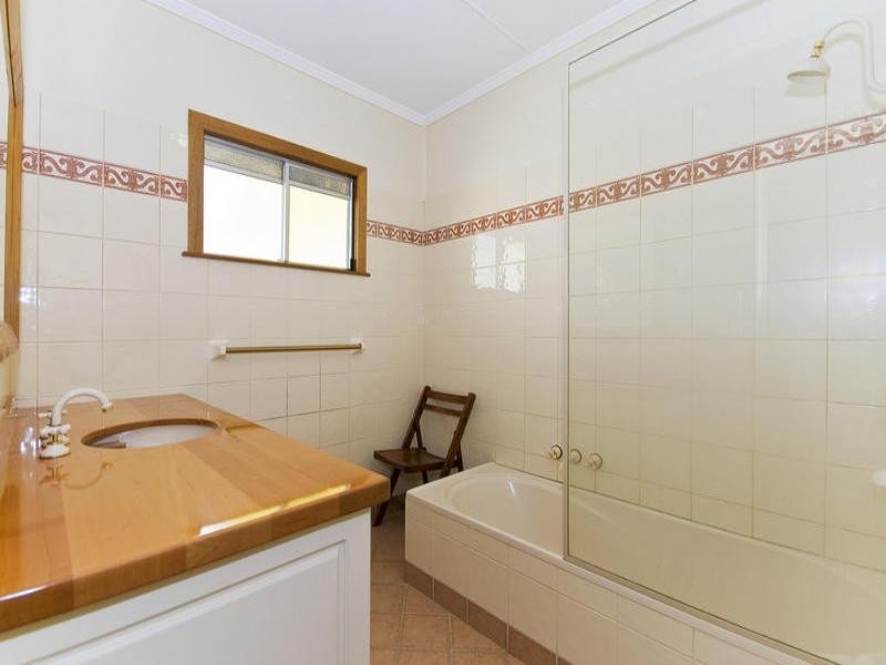 7 Schilling Avenue, Southport QLD 4215