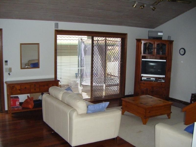 22 Loweana Street, Southport QLD 4215