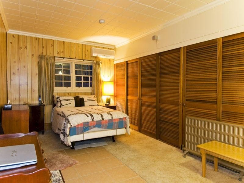 20 Innes Avenue, Molendinar QLD 4214