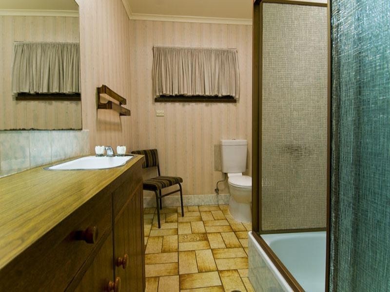 20 Innes Avenue, Molendinar QLD 4214