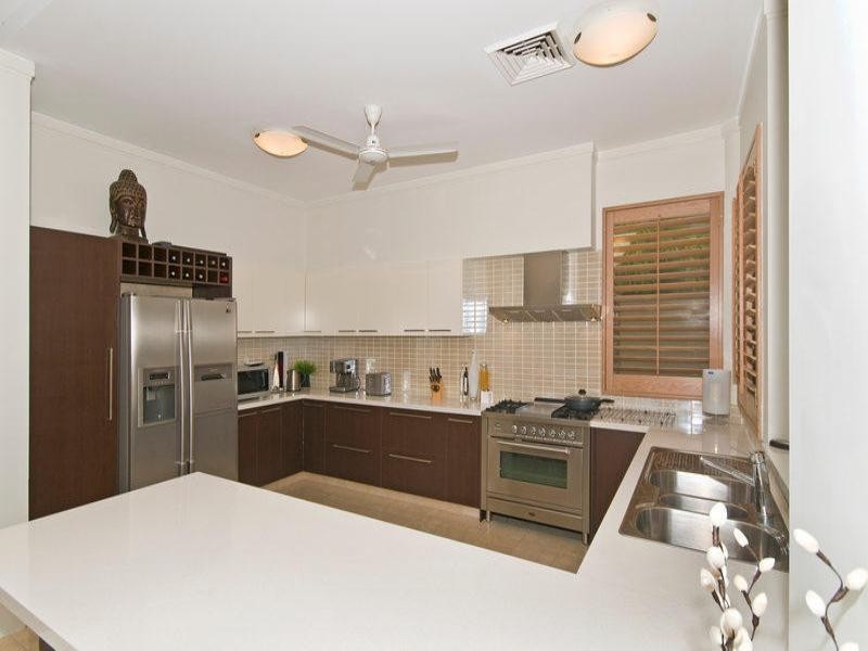 39 Blair Athol Crescent, Sorrento QLD 4217