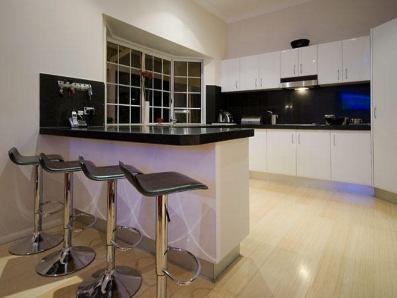 7 Brushwood Drive, Parkwood QLD 4214