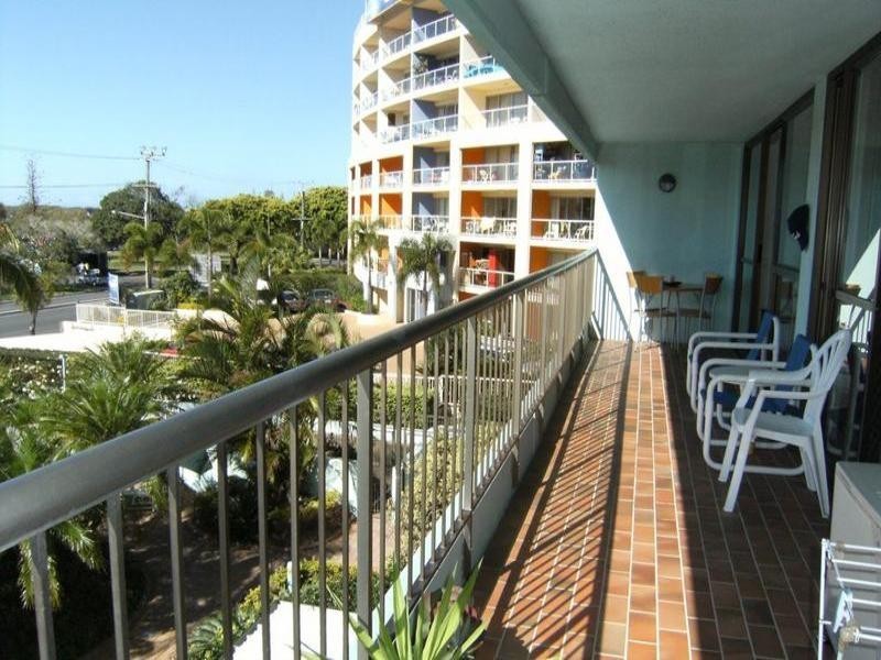 2B Palmerston Towers.  114 Marine Parade, Southport QLD 4215