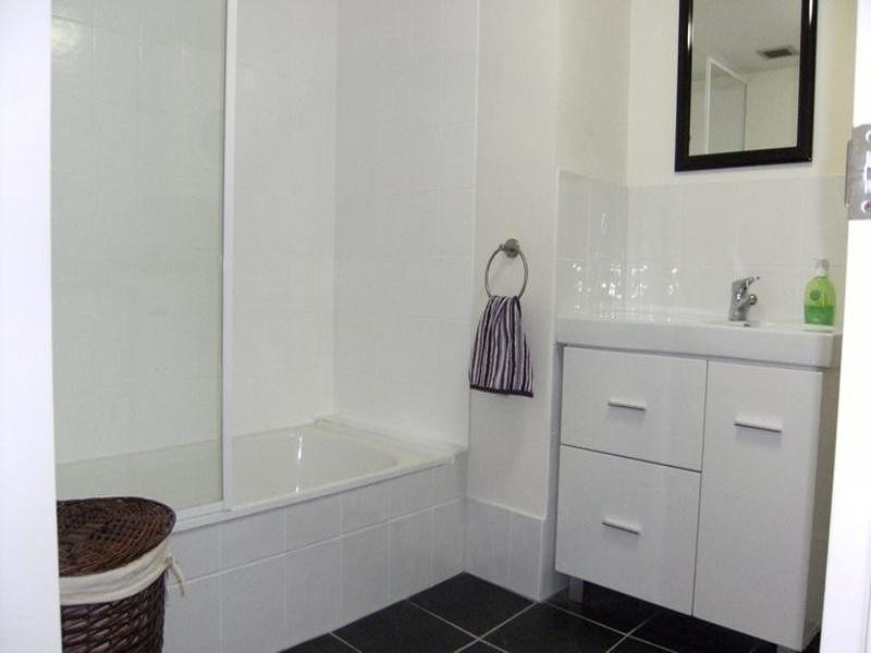 2B Palmerston Towers.  114 Marine Parade, Southport QLD 4215