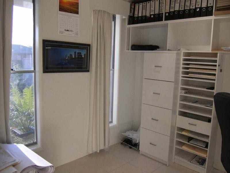 73 Coachwood Drive, Crestwood Heights, Molendinar QLD 4214