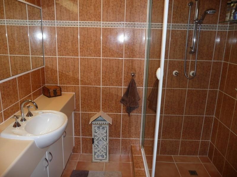 22 Aldrin Avenue, Benowa QLD 4217