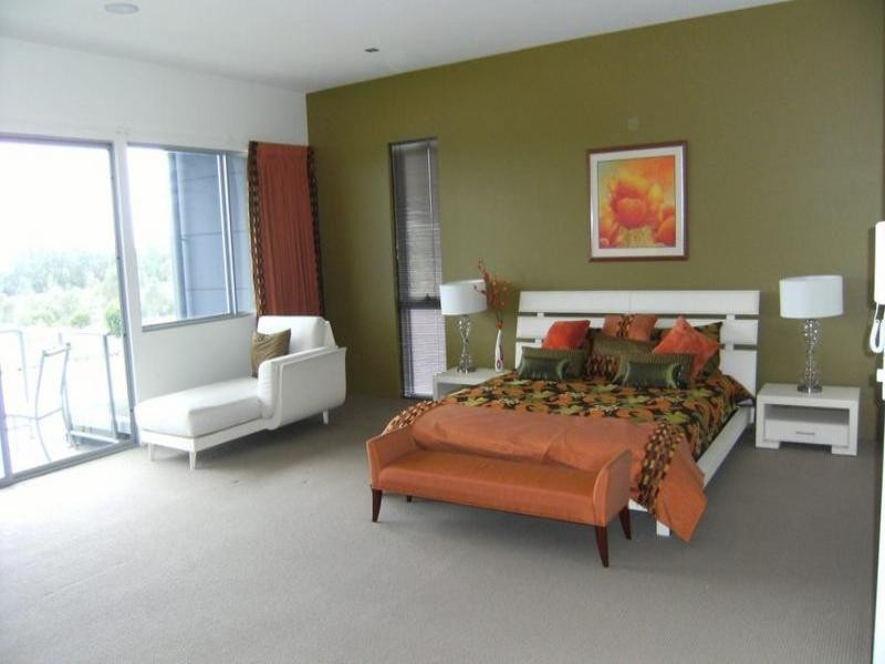 5032 Emerald Islands Drive. Emerald Lakes, Carrara QLD 4211