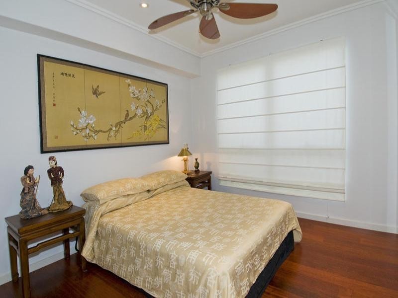 Chevron Island QLD 4217