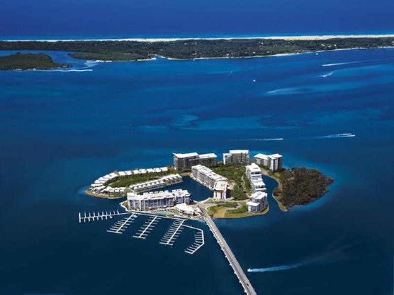 Paradise Point QLD 4216