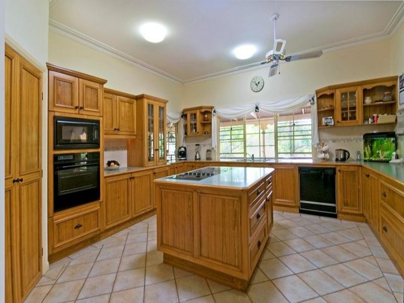 127 Smith Road, Mudgeeraba QLD 4213