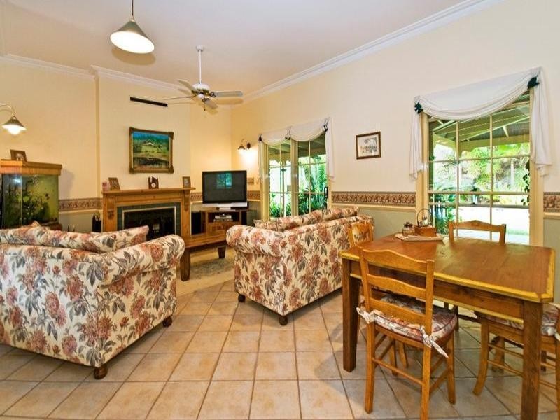 127 Smith Road, Mudgeeraba QLD 4213