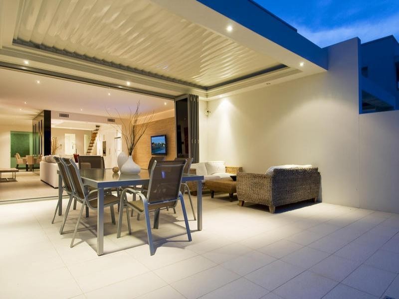 2/13a Vespa Crescent, Surfers Paradise QLD 4217