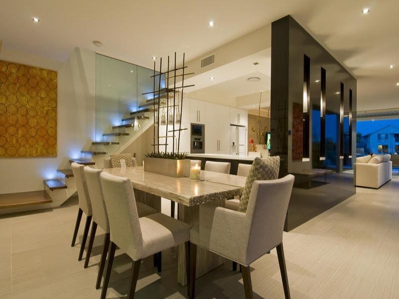 2/13a Vespa Crescent, Surfers Paradise QLD 4217