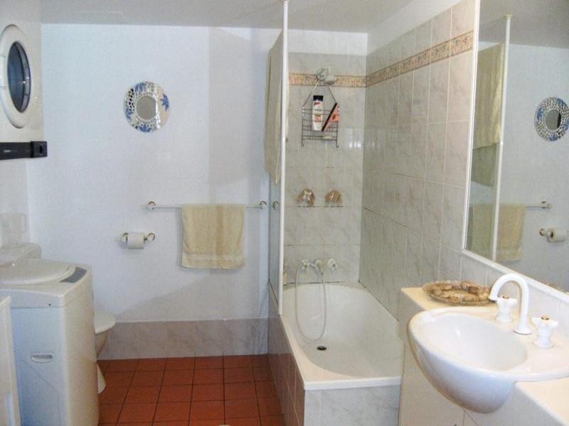 5 Villas San Meron.  37 Meron Street, Southport QLD 4215